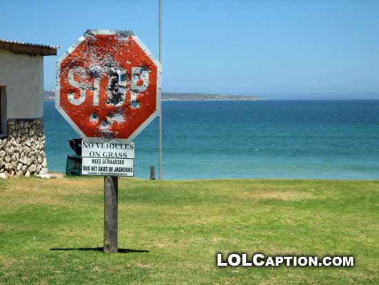 funny-fail-pics-shotgun-stopsign